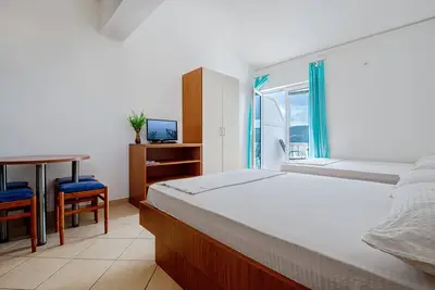 Image de Villa Sršen - Studio Apartment with Balcony and Sea View 111