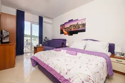 Image de Apartments Matej - Studio Apartment with Sea View and Balcony 305