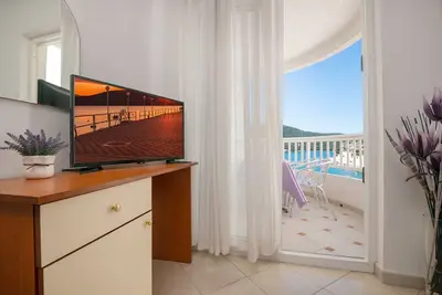 Image de Apartments Matej - Three-Bedroom Apartment with Balcony and Sea View 308