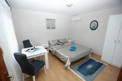 Image de Vista Apartments - Studio Apartment with City View (A1)