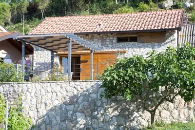 Image de Kamena Kuća Hutovo Blato - House with Terrace and Lake view