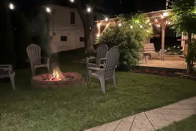 Image de Spacious first-floor cottage nestled between Lakeside and Marblehead!