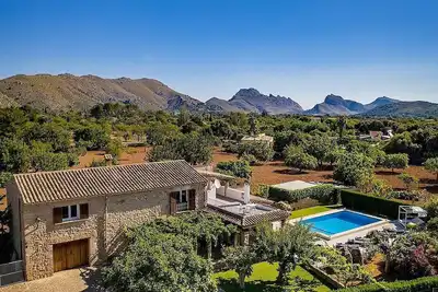 Image de Beautifully Restored Farmhouse, A/C, Private Pool, Idyllic Setting just 10 mins to Pollenca & Beach