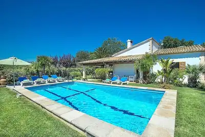 Image de Countryside Villa with A/C, Private Pool, Pretty Gardens, Great Location close to Pollensa & Beaches