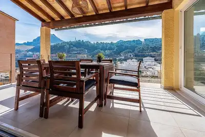 Image de Contemporary Apartment in the Centre of Cala San Vicente, A/C, Stunning Views, 200 m to Beaches!
