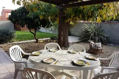 Image de Villa 3 chambres plain pied avec grand jardin - 6radi8