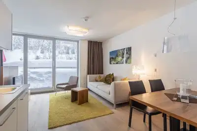 Image de Bel appartement pour 4 personnes avec piscine, Wifi, Tv, terrasse, animaux admis et parking
