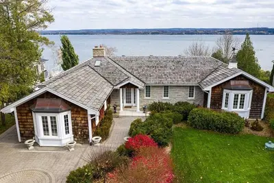 Image de 5 Bdrm★Waterfront★Shorehouse On The Bay★Free Wifi ★Bbq