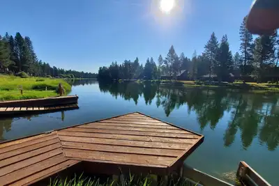 Image de Riverfront Cabin - Sunriver/Mt. Bachelor, HotTub, Pet Friendly!