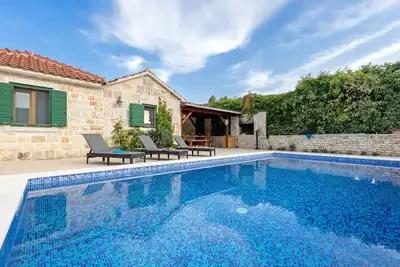 Image de Maison pour la famille avec la piscine Postira, Brac (K-19563)