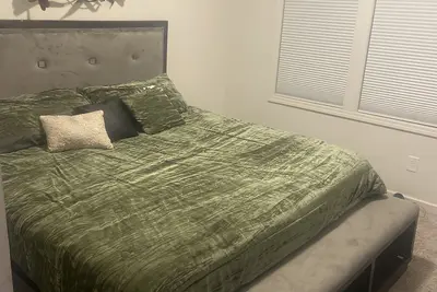 Image de Luxury Loft, 5 mins from 20 restaurant, 15 bars, 15 lounges plus more!