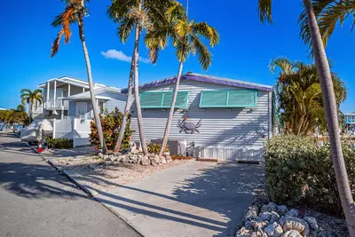 Image de Mile Marker Mahi - Venture Out #465