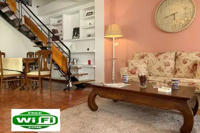 Image de Beautiful downtown duplex with a 25 m² terrace