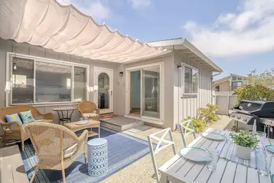 Image de 3853 Ocean Spray - One Block to the Beach