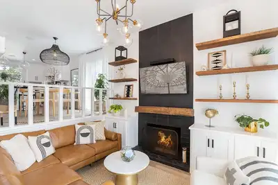 Image de 3854 La Playa - Oceanfront Condo Near Wharf, Pool