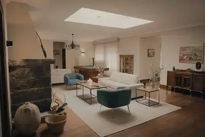 Image de A recently renovated holiday home, Chalet De La Croix features a garden.