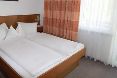 Image de Balcony room on the street side - Pension Sonnenschein