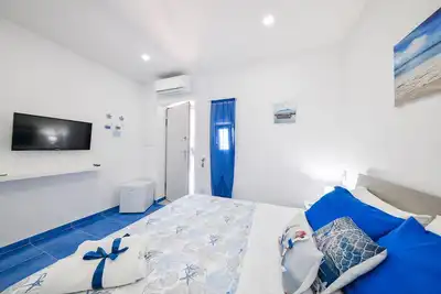 Image de Carolina Rooms - The room in the center of Ischia!