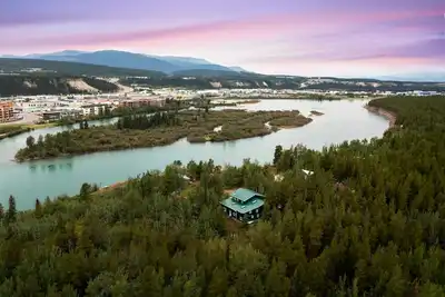 Image de Yukon River Farm: Getaway