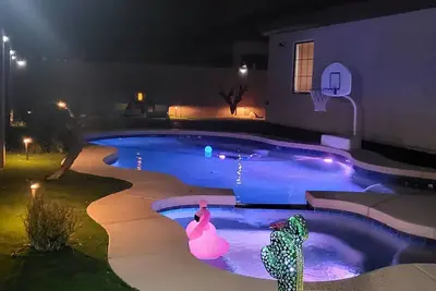 Image de The Good Life in Goodyear. Pool. spa. Golf. Pool table minutes to ballfields/Stadium