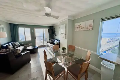 Image de Modern Spacious 3 Bedroom w/Oceanfront Balconies