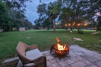 Image de Florida Ranch Style House on 2 acres in an equestrian neighborhood