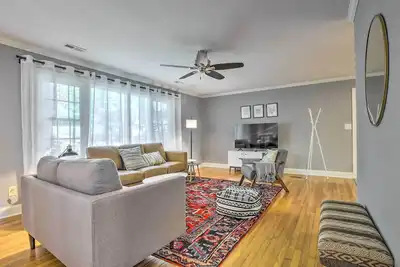 Image de Bright Cary Home with Deck < 15 Mi to Raleigh!