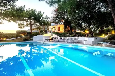 Image de Villa Oasis Lagonisi with garden and Large Pool