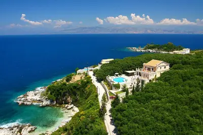 Image de 4 bedroom beach front Luxury Villa