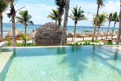 Image de Stunning condo | Private pool | Golf course view! !