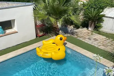 Image de Provence Alpes Côte d'Azur/ Marseille calanques. mer, villa garden pool 5mn beach.