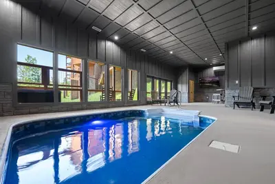 Image de Great Views, Pool table, Free Attractions, Private Indoor Pool.