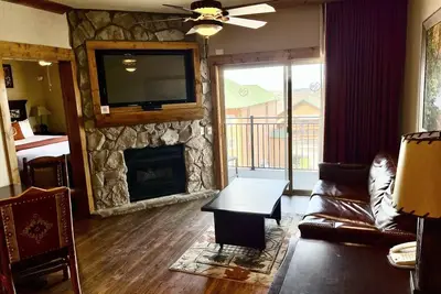 Image de Discounted July4th Week-Westgate Gatlinburg-3 Br Villa Sleeps 12 - 8 Waterpark