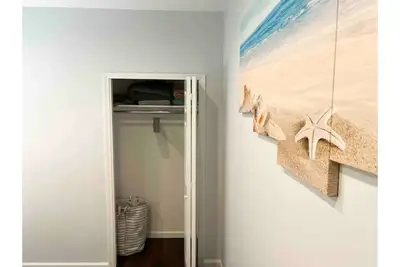 Image de Heart of Astoria, Queens 2 bedroom apartment