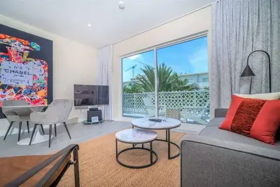 Image de The Grove 1br Apt /w Rooftop Pool+Onsite Amenities