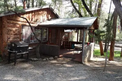 Image de Ponderosa Cabins 104 N Laurel cabin 14