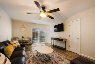 Image de Amazing, Cozy, Safe, Near Hiking and Biking