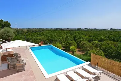 Image de Belle maison de vacances privée avec climatisation, piscine privée, Wifi, Tv, terrasse et parking