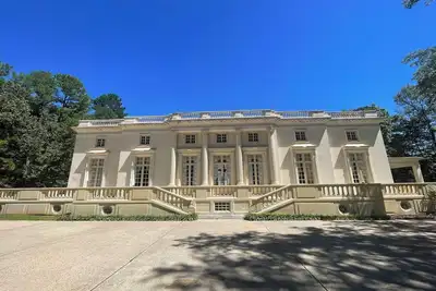 Image de French Chateau in the Piney Woods - Wedding, Event, Retreat, Gathering, Museum