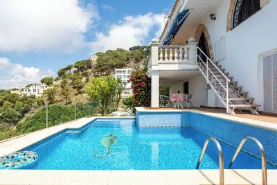 Image de Villa 'Tresa' avec vue sur la mer, piscine privée et Wi-Fi