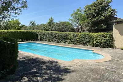 Image de Maison de campagne! située a 5 minute du centre du village.