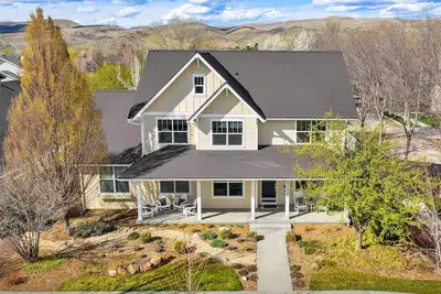 Image de The Hearth Luxury Home Gym Access, Seasonal Pool