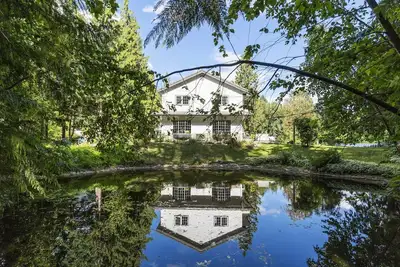 Image de Beautiful Retreat on the banks of the Eagle River