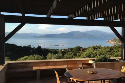 Image de Villa avec piscine, 10 mn de la plage à pied, vue mer exceptionnelle