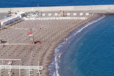 Image de alloggio tranquillo e soleggiato a 200 m dalla spiaggia