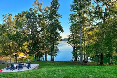 Image de Waterfront Getaway | Firepit, Dock & Fishing