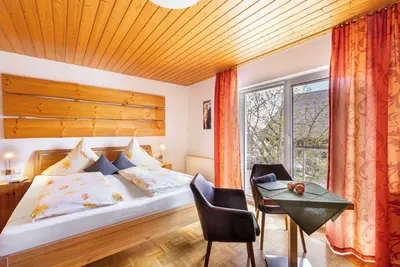 Double room Falke with shower and Wc
