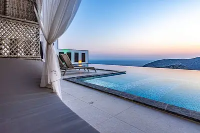 Image de Luxury Villa with Sea View