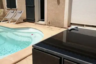 Image de Maison avec Piscine