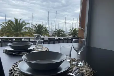 Image de Studio Vue Mer Sur le Port de Hyères